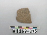 藏品(打製石刀殘件)的圖片